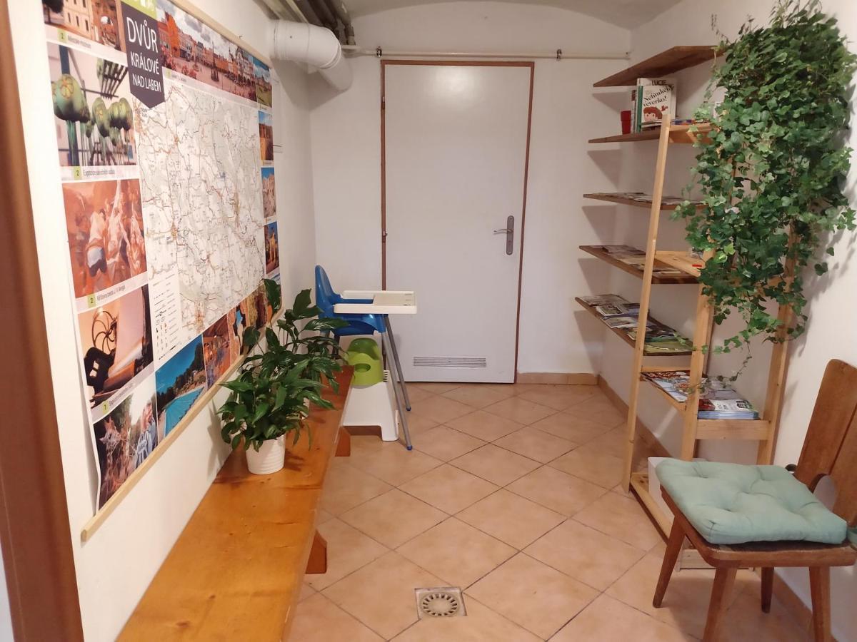 Penzion Slunecnice Dvůr Králové nad Labem Dış mekan fotoğraf